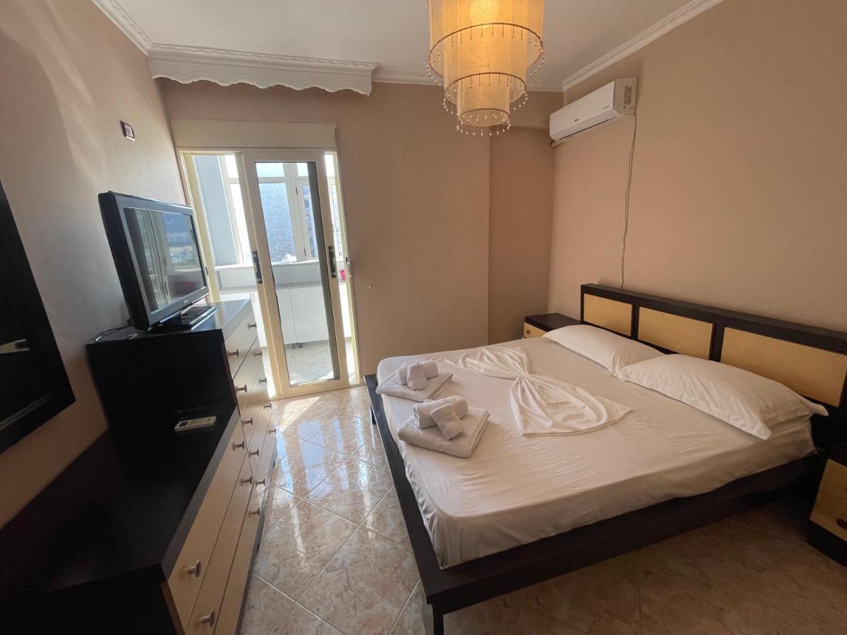 Sea View Apartment Vlorë Exterior foto